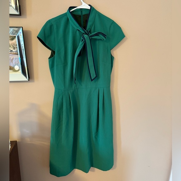 J crew bow tie neck dress in 365 crepe cap sleeve green size 4 - Picture 3 of 5